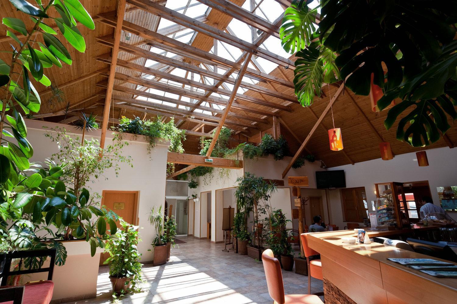 Gastland M0 Hotel & Conference Center Szigetszentmiklós Eksteriør billede