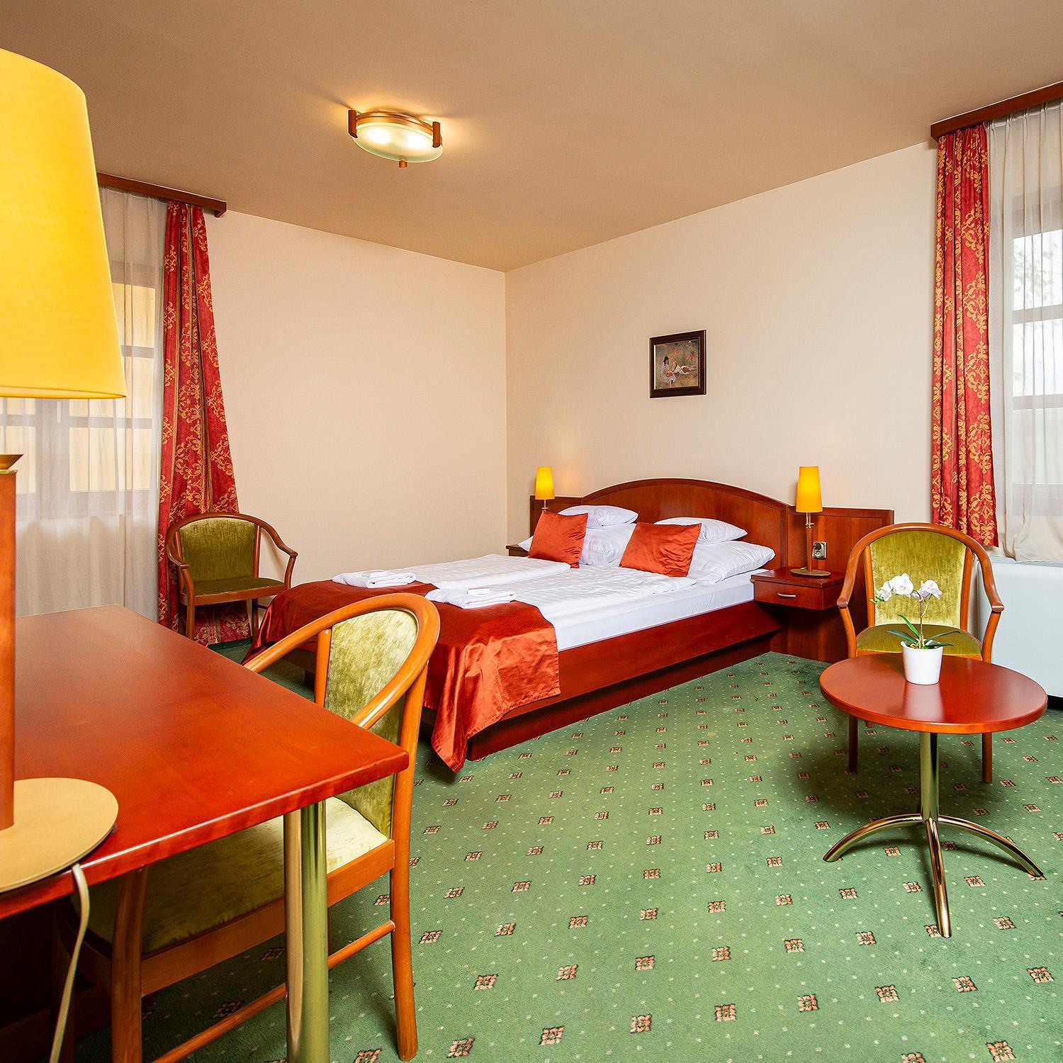 Gastland M0 Hotel & Conference Center Szigetszentmiklós Eksteriør billede
