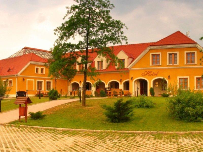 Gastland M0 Hotel & Conference Center Szigetszentmiklós Eksteriør billede