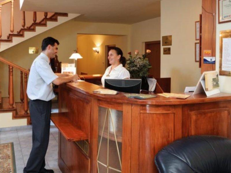 Gastland M0 Hotel & Conference Center Szigetszentmiklós Eksteriør billede
